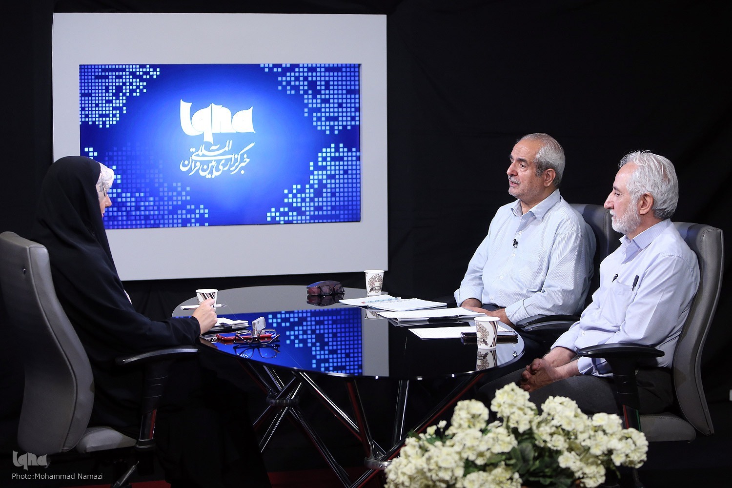 13 نفری که پشت یک تیر ایستادند+ فیلم