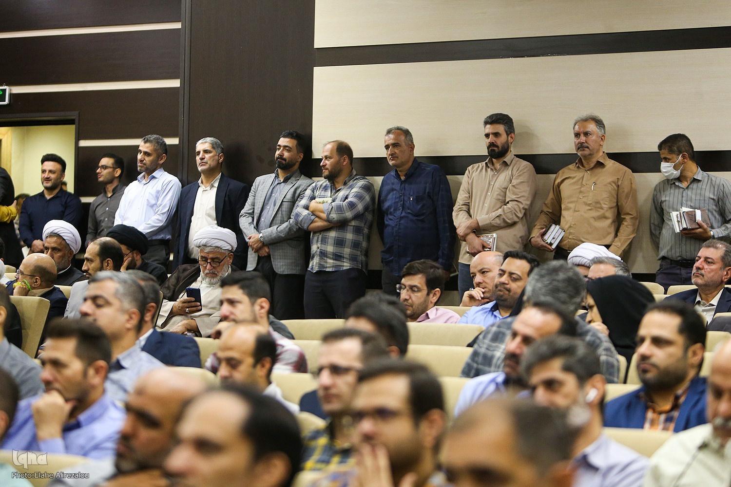 برگزاری محفل انس با قرآن در سازمان اوقاف + عکس