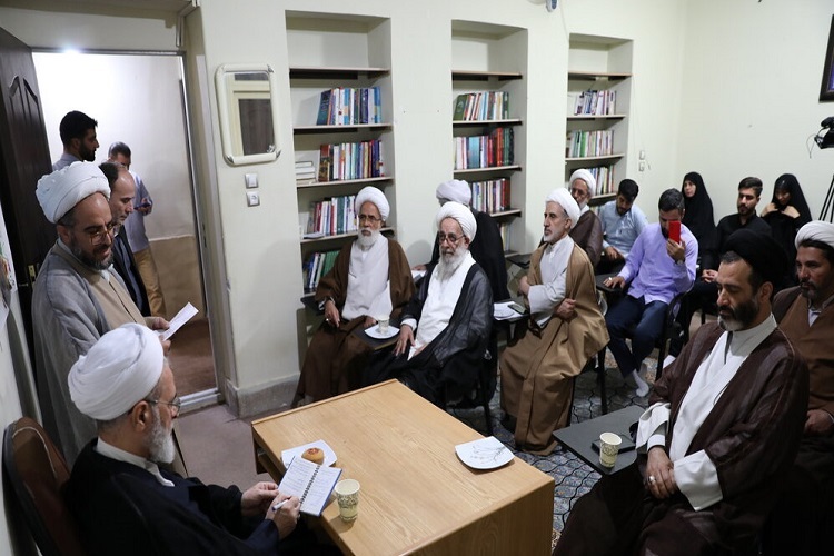 ارسال/ پیکره علوم انسانی غرب آمیخته با مسائل غیر الهی است