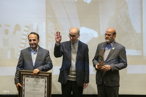 برخی اساتید دانشگاه محصول کتاب سال دانشجویی هستند