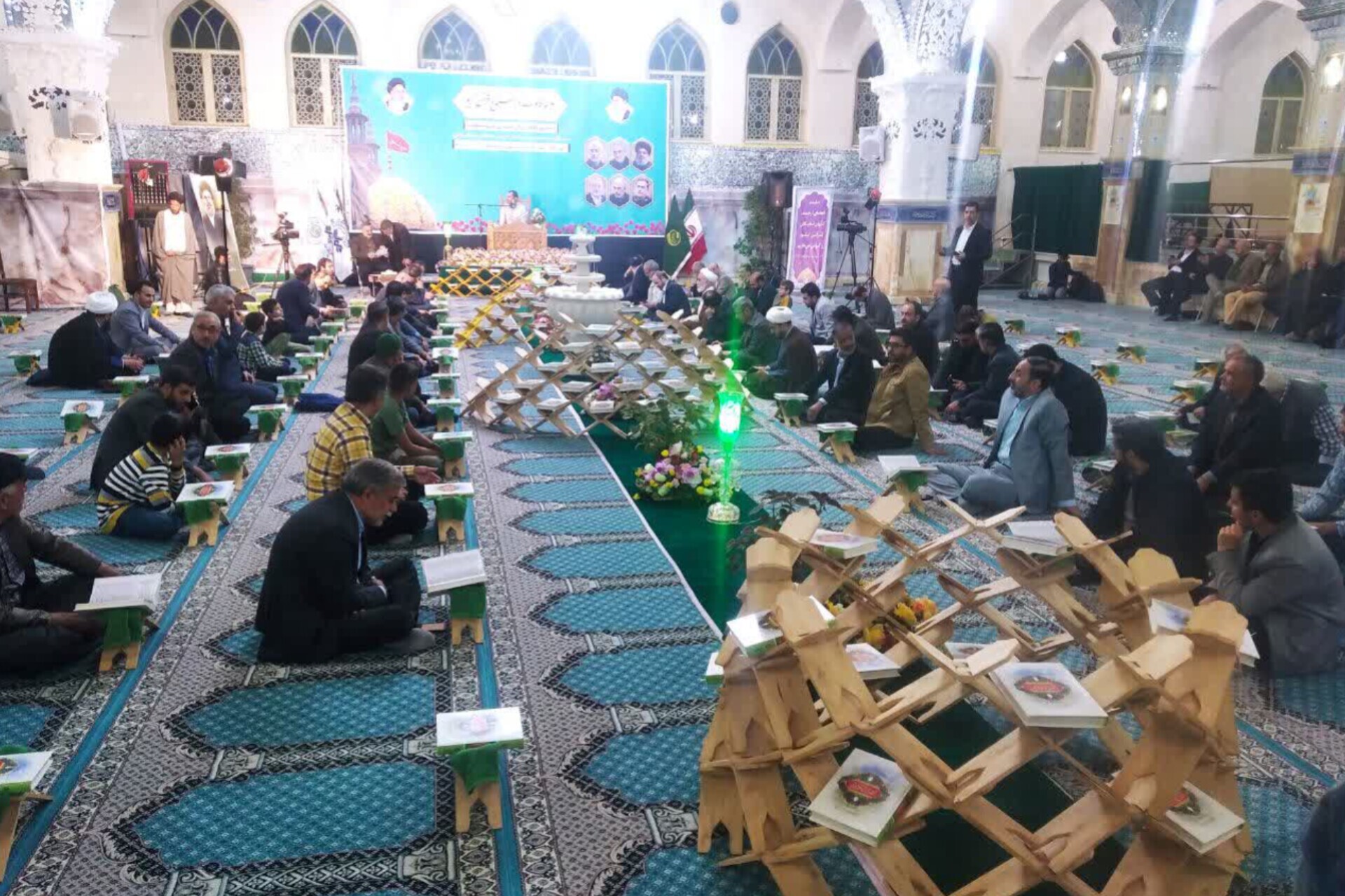 انس عموم مردم با قرآن به شرط توسعه جلسات استماع