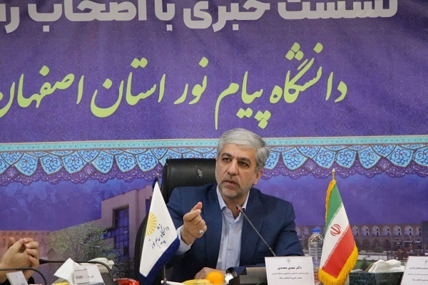 هنر مدیر قرآنی جذب افراد خارج از فضای دینی به قرآن است هنر مدیر قرآنی جذب افراد خارج از فضای دینی به قرآن است