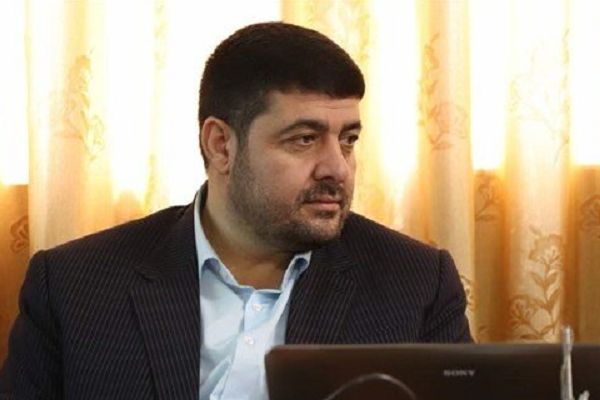 پیرحسین کولیوند رئیس جمعیت هلال احمر ایران