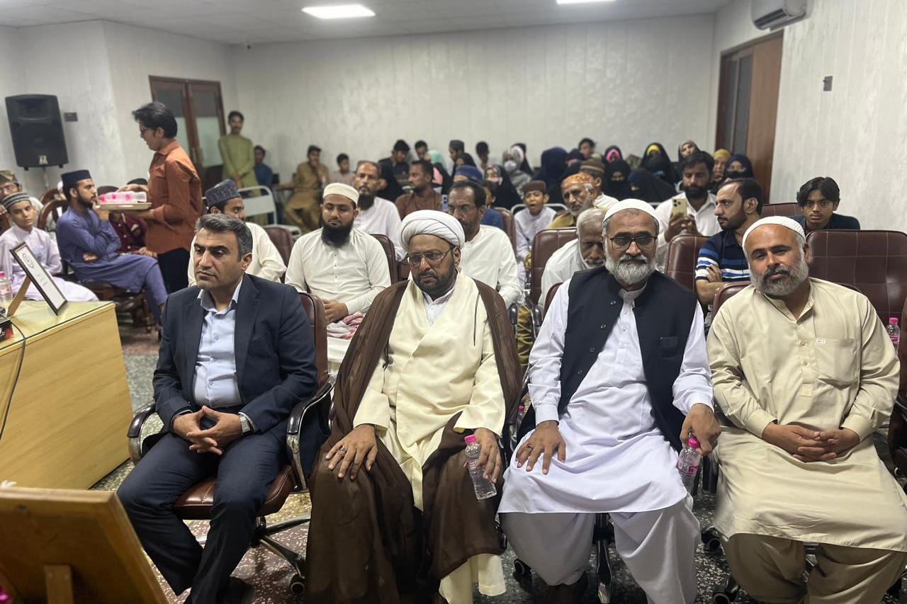 پاکستانی‌ها به یاد شهدای غزه و لبنان مسابقه قرآن برگزار کردند