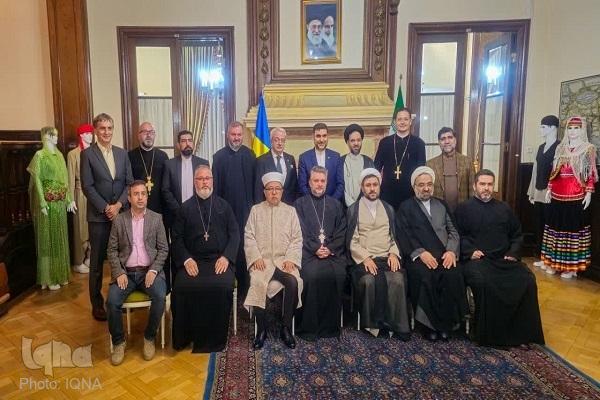 هشتمین دور نشست میان ادیانی در دانشکده الهیات ارتدکس رومانی آغاز شد هشتمین دور نشست میان ادیانی در دانشکده الهیات ارتدکس رومانی آغاز شد