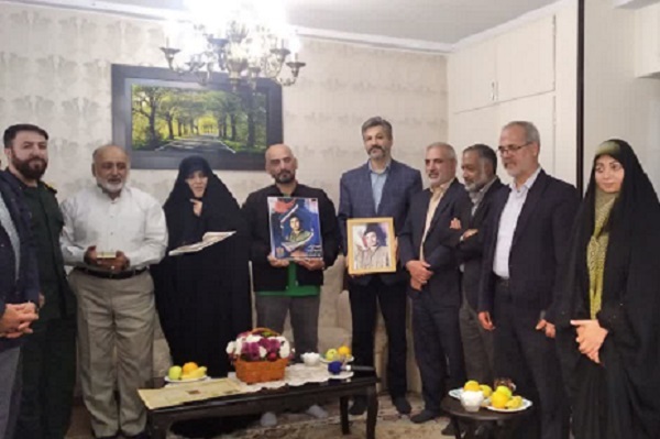 دیدار با خانواده شهید