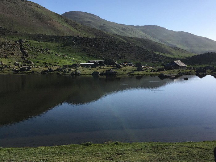 دریاچه قاراگول یکی از جاذبه‌های دیدنی کازون