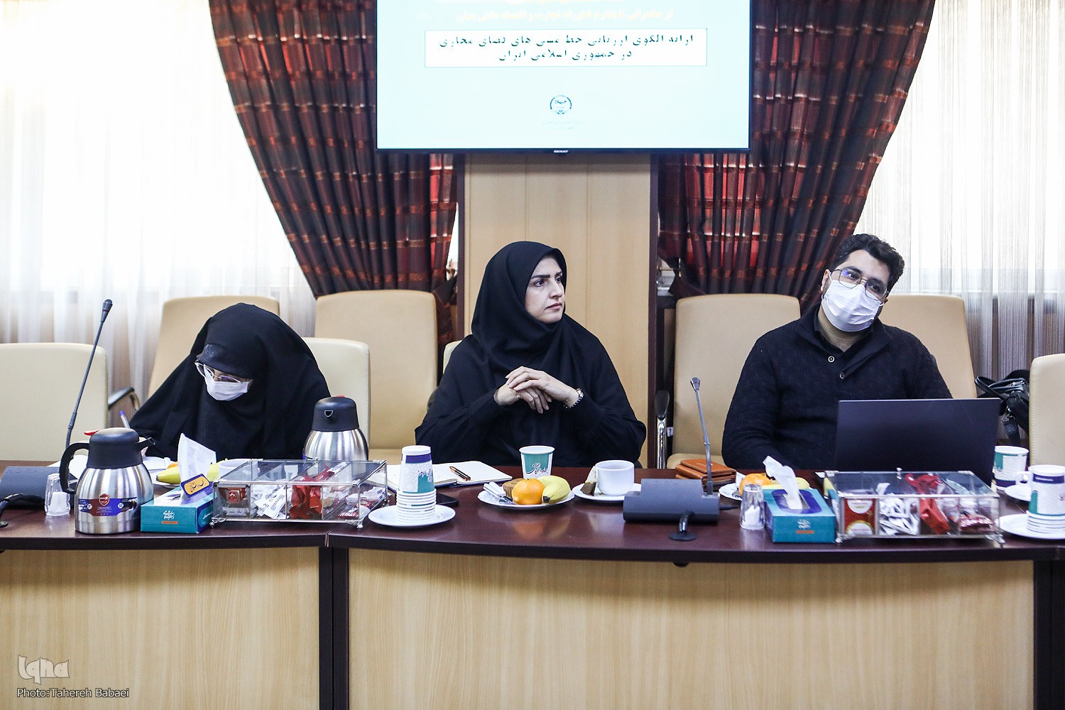 ارزشیابی فضای مجازی را سیاسی نکنیم