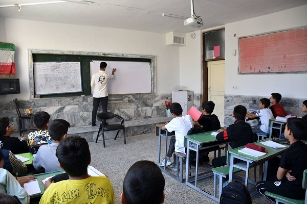 دانشجویانی که در لباس جهاد محرومین را در می‌یابند