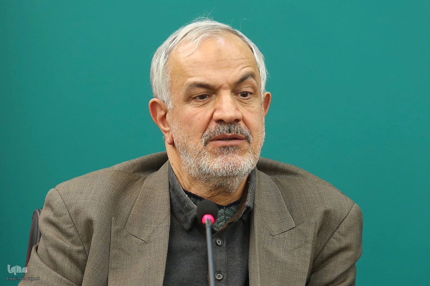 تقدیر از 5 بانوی حوزه مقاومت در همایش بانوان قرآن‌پژوه