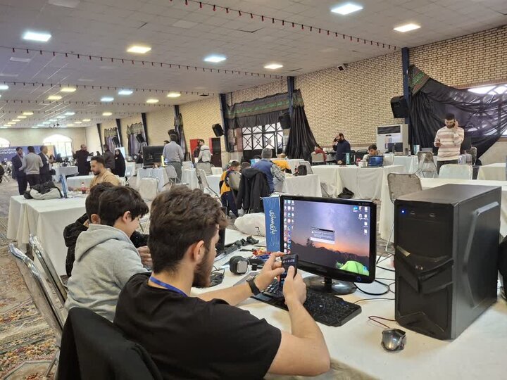 مسئله آلودگی هوا و رویدادهای اجتماعی که تعطیل نشد