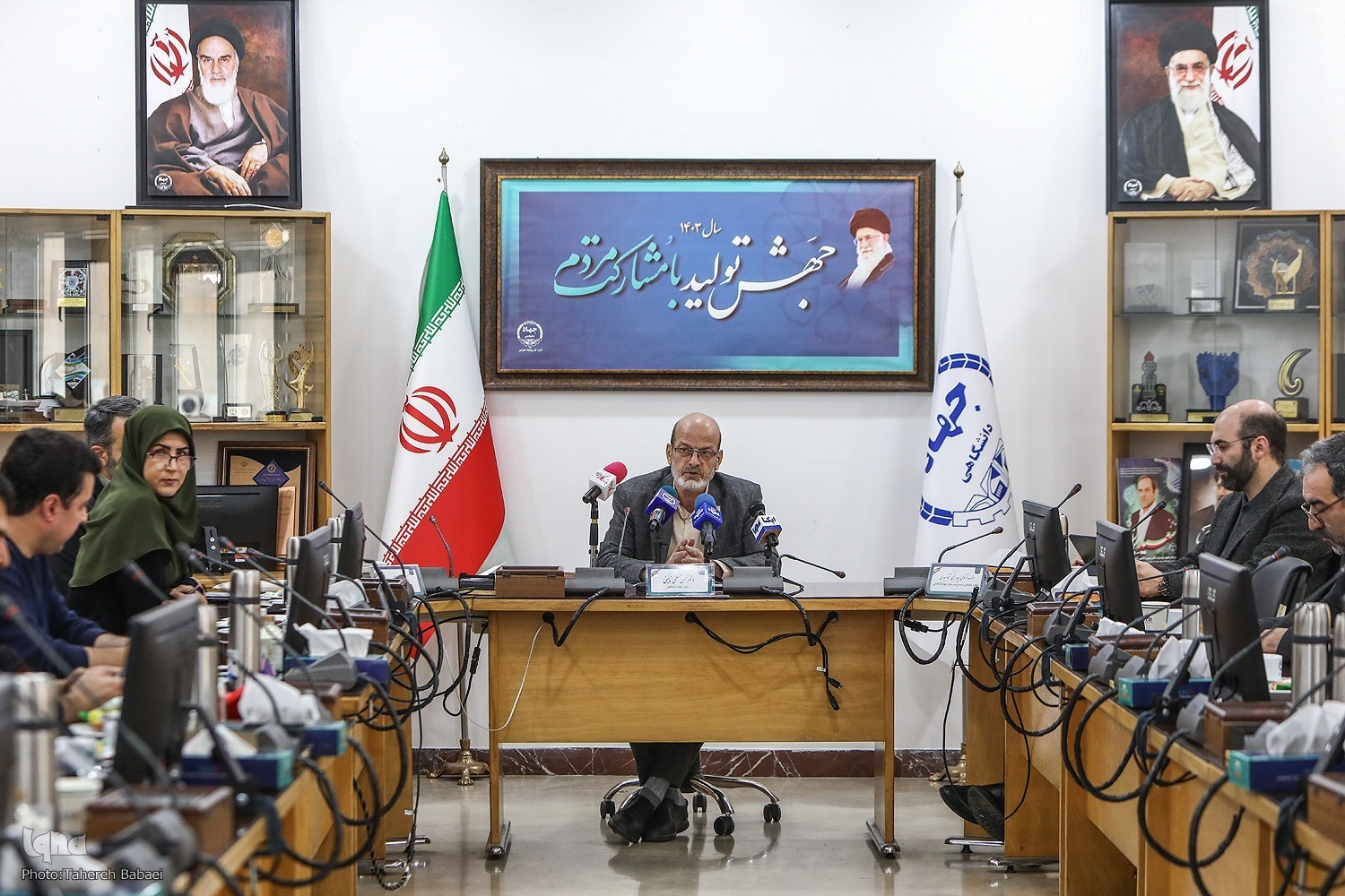 مسئله آلودگی هوا و رویدادهای اجتماعی که تعطیل نشد