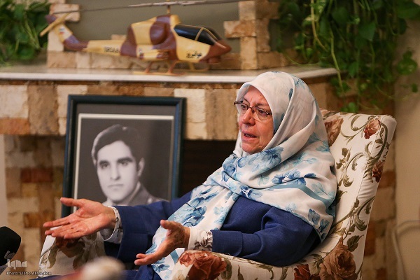 آماده انتشار دوشنبه 26 آذر///// بزرگ یا فراموش شدن شهدای خلبان را باید هوانیروز، دولت و بنیاد پاسخ دهند/ «آذین» قهرمان همیشه زنده است + فیلم