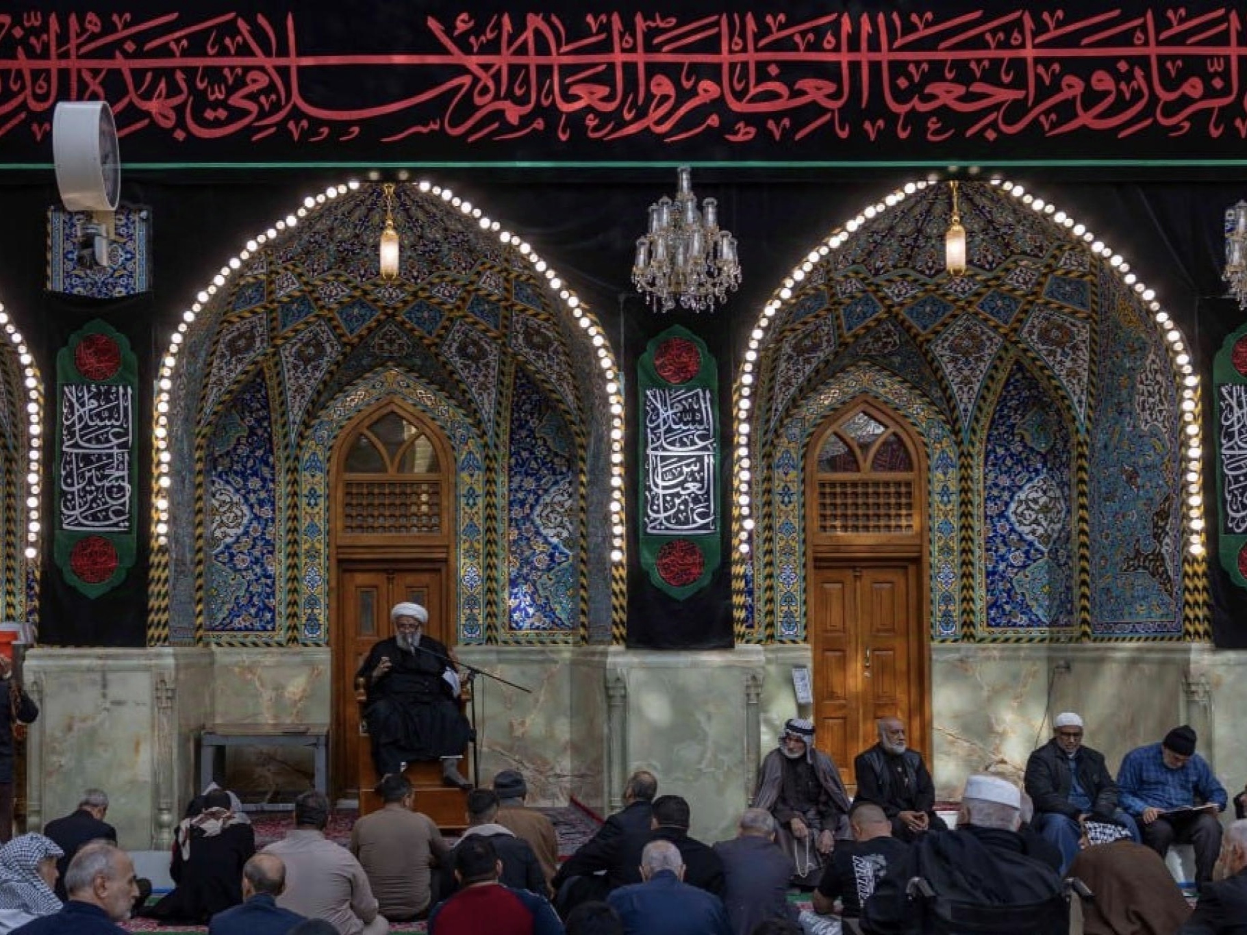 سوگواری سالروز وفات حضرت ام البنین (س) در حرم حضرت عباس(ع)