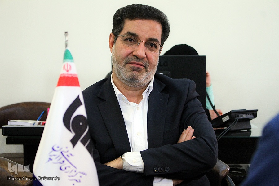 تلاوت آیاتی از سوره «فصلت» با صدای هاشم روغنی