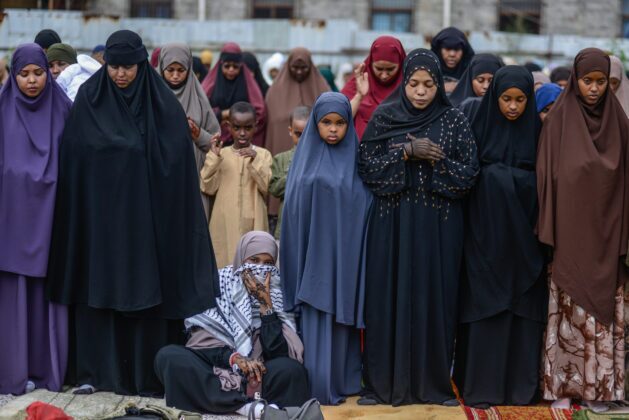 نماز عید فطر در سراسر جهان به روایت تصویر نماز عید فطر در سراسر جهان به روایت تصویر