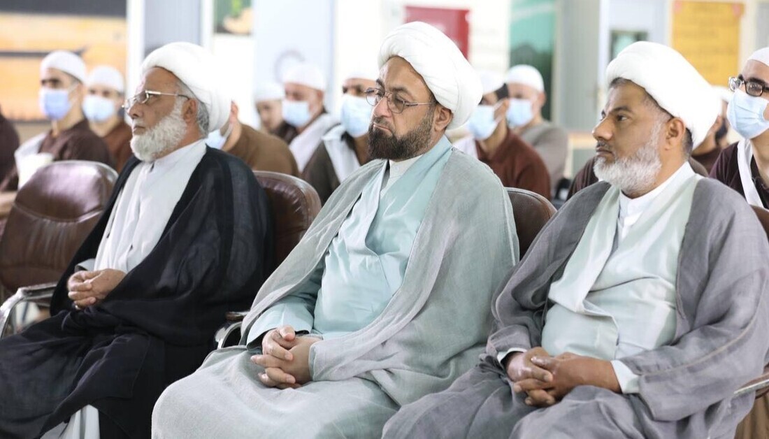 تجلیل آستان حسینی از زندانیان حافظ قرآن در عراق + عکس