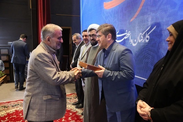 دیدار‌های قرآنی رهبر انقلاب و طنین نام ایران در رقابت‌های بین‌المللی قرآن