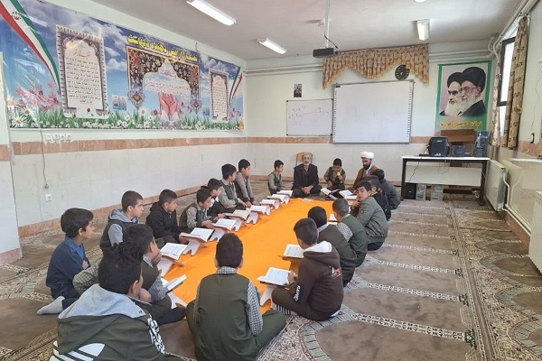 حضور نوجوانان در جلسات خانگی قرآن جنوب شرق تهران