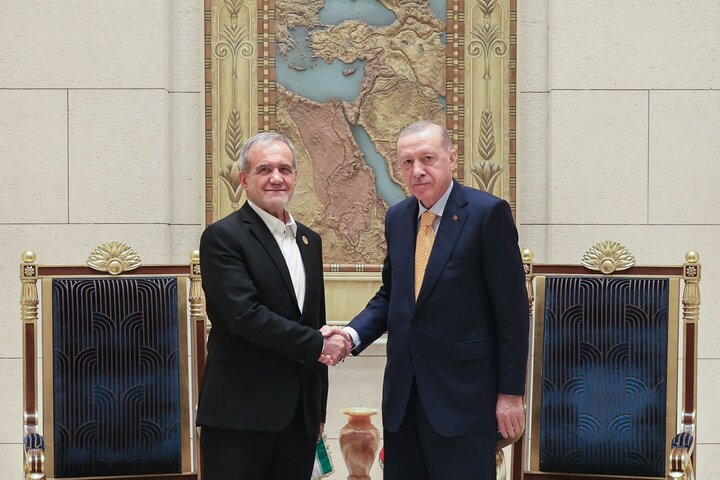 اردوغان نوروز ۱۴۰۴ را به پزشکیان تبریک گفت