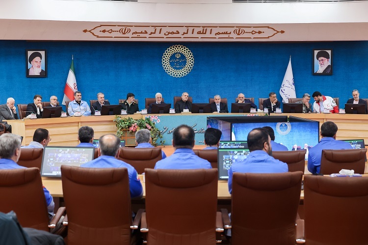 پزشکیان در نشست با استانداران و اعضای ستاد سفرهای نوروزی