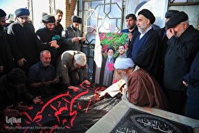پیکر آیت‌الله شفیعی در حرم علی بن مهزیار اهوازی آرام گرفت
