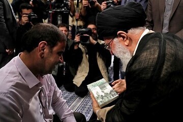 هنوز آمده نیست///// کتاب‌سازی و عدم آسیب‌شناسی دو آفت جدی آثار ادبی مرتبط با سرداردل‌ها است + صوت