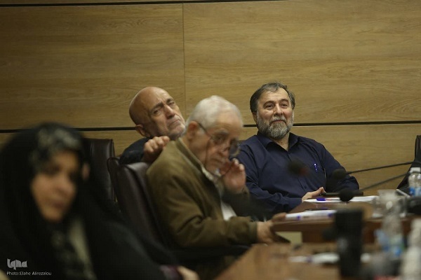 در حال تکمیل /دینانی؛ از محیای فلسفی تا گشودن افق‌های تازه گفت‌وگو میان عرفان و مطالعات اجتماعی