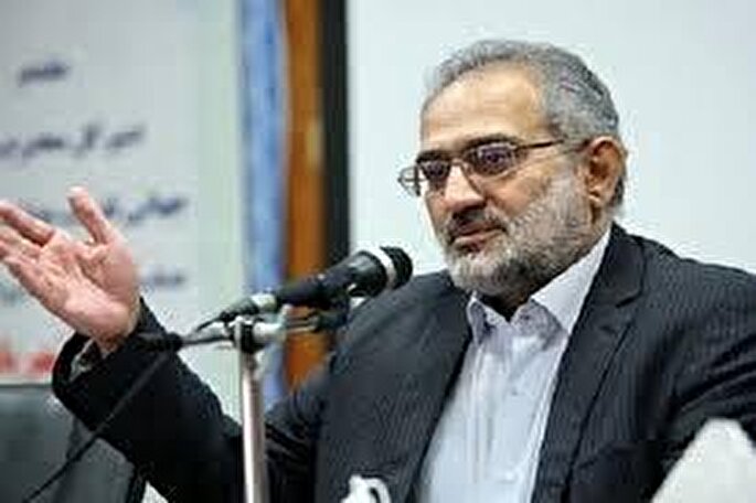 بصیرت، رمز عبور ملت ایران از فتنه‌ها و جنگ شناختی دشمن است