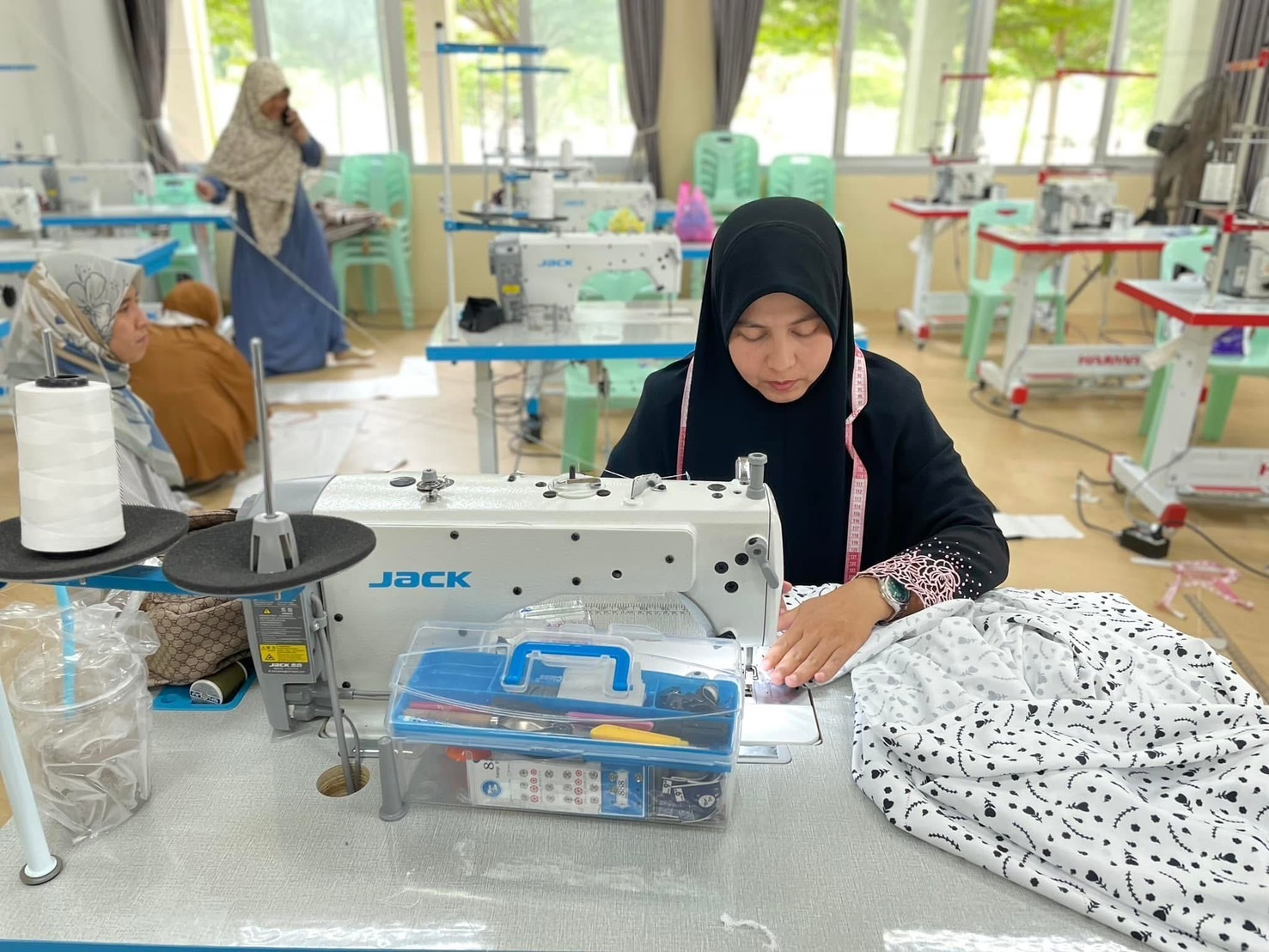 افزایش ۶۱ درصدی فروش با اجرای آزمایشی گواهی «نشان اعتماد احسان» در صنعت حجاب تایلند