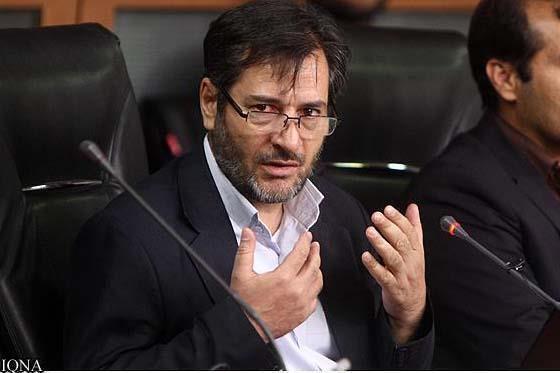 از توصیه قرآن‌ به عقل‌گرایی و خردورزی تا لزوم دوری از غلو در اشعار مداحی 