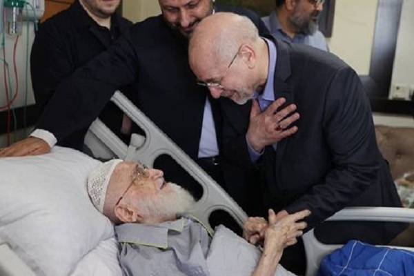 عیادت قالیباف از آیت‌الله نوری همدانی