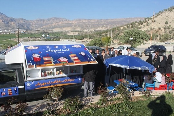 آماده انتشار (لطفا در ایام نمایشگاه کتاب منتشر شود)رویکرد جدید نهاد کتابخانه‌ها ارائه خدمات به گیرندگان خدمات بدون واسطه است