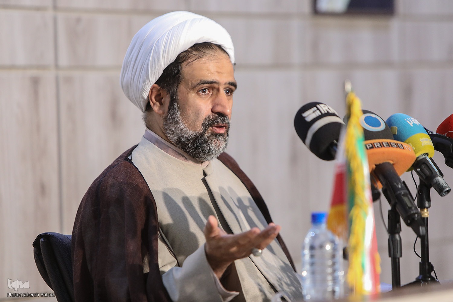 علاقه آمریکایی‌ها به بازی کردن نقش «داش‌آ‌کل بین‌المللی»