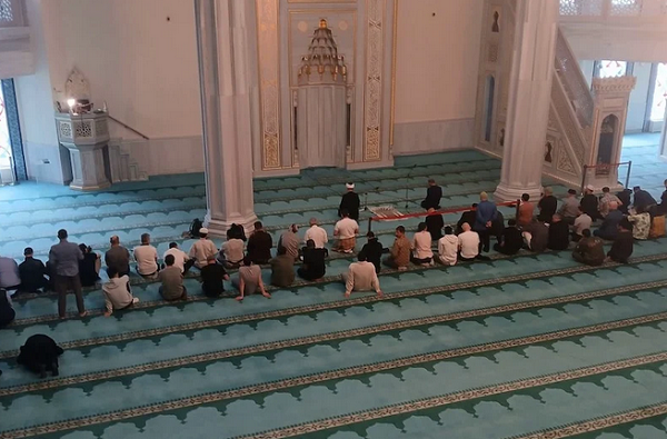 مسجد جامع مسکو: نگهبان هویت اسلامی در قلب سرزمین روسیه/ خانم بصیری مسجد جامع مسکو: نگهبان هویت اسلامی در قلب سرزمین روسیه/ خانم بصیری