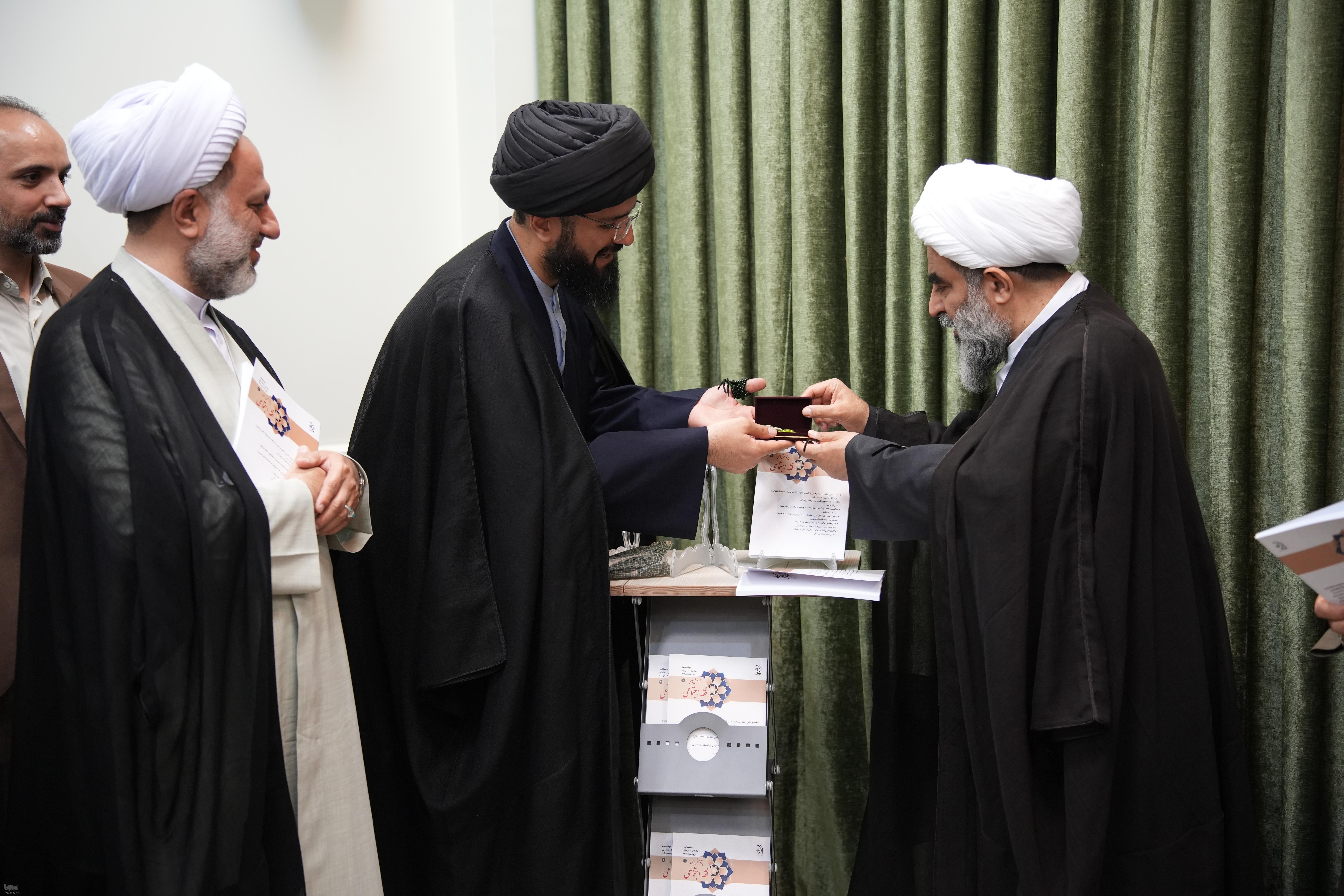 محمدجواد فاضل لنکرانی، عضو جامعه مدرسین حوزه علمیه قم