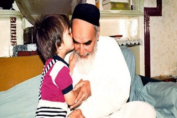 مسابقه کتابخوانی «باغبان و امام مهربان»