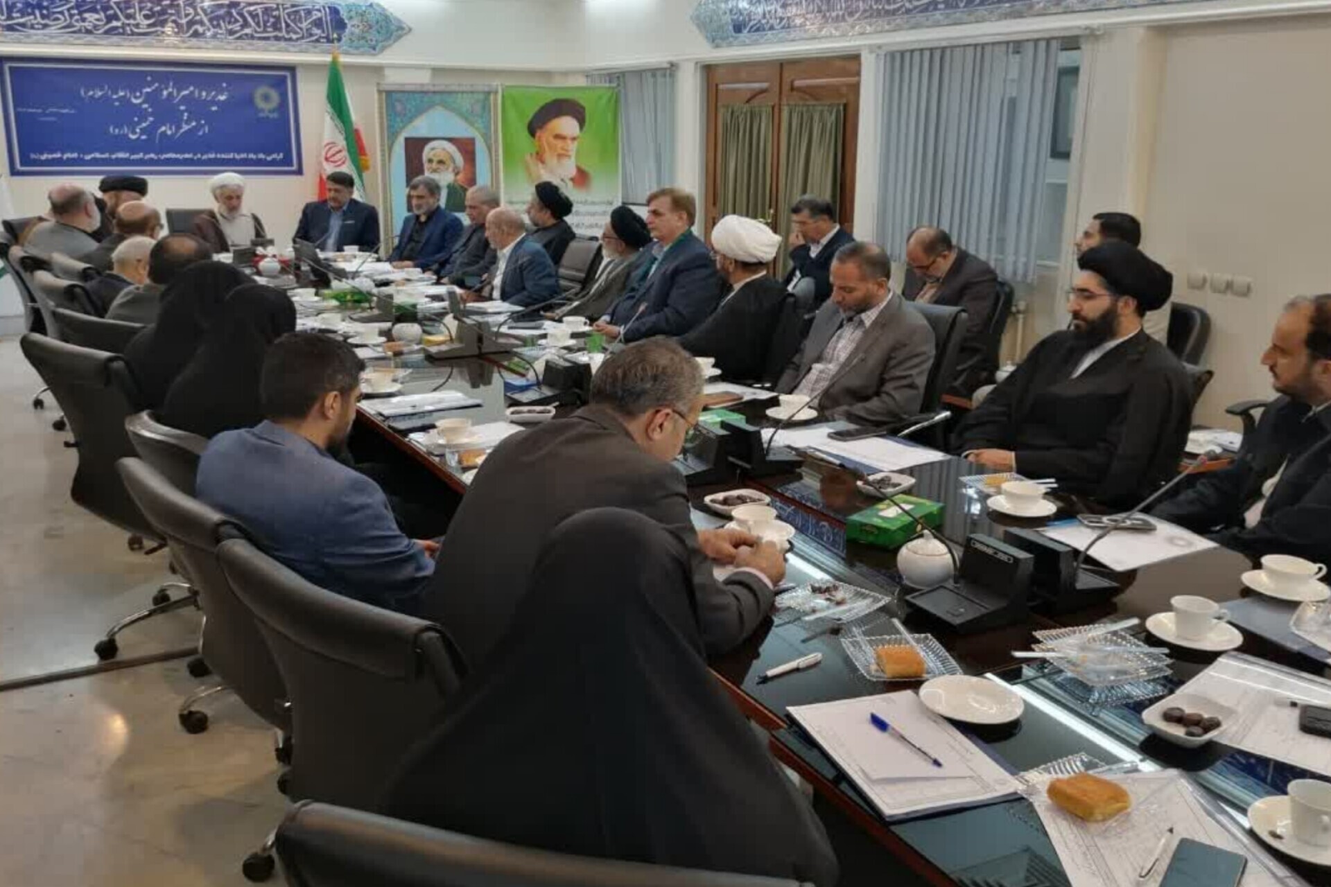 نشست تخصصی غدیر و امیرالمؤمنین(ع) از منظر امام خمینی(ره)