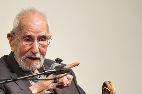 صبح سه شنبه ارسال شود//// آگاهی ما از گذشته و آینده از آن جوانان است