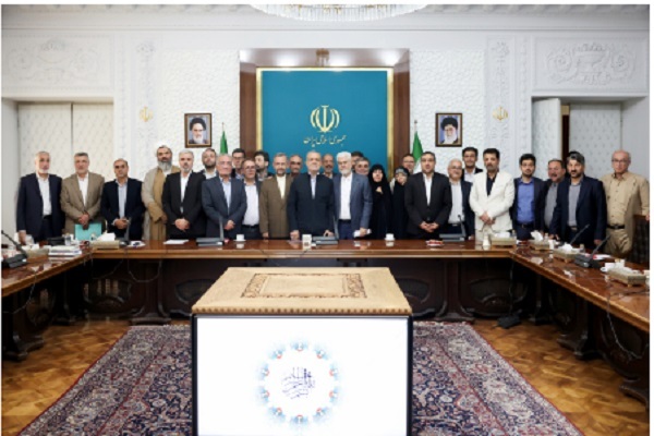 پزشکیان در دیدار با اعضای کمیسیون بهداشت مجلس پزشکیان در دیدار با اعضای کمیسیون بهداشت مجلس