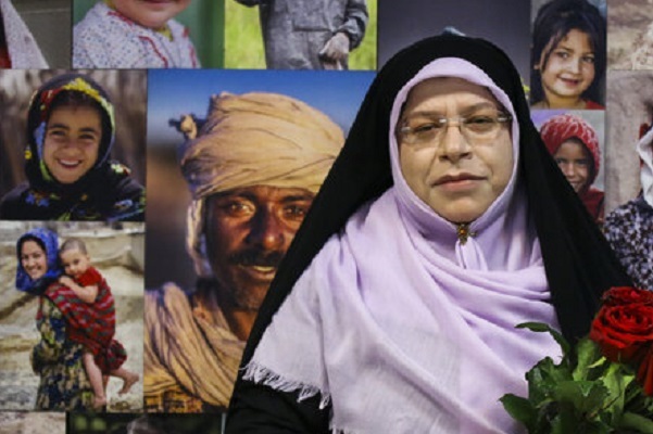 انتخاب از این دو تیتر با شما خانم بختیاری بزرگوار///// روایت از بیعت‌شکنی با بزرگی چون علی(ع) سخت ولی شیرین بود / گفتن از امیرمومنان(ع) برای نسل امروز زبانی متفاوت می‌طلبد + صوت