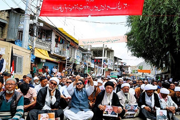 ارسالی صبح شنبه///// خون شهدا، خاک ایران را به نور ولایت متصل کرده است ارسالی صبح شنبه///// خون شهدا، خاک ایران را به نور ولایت متصل کرده است