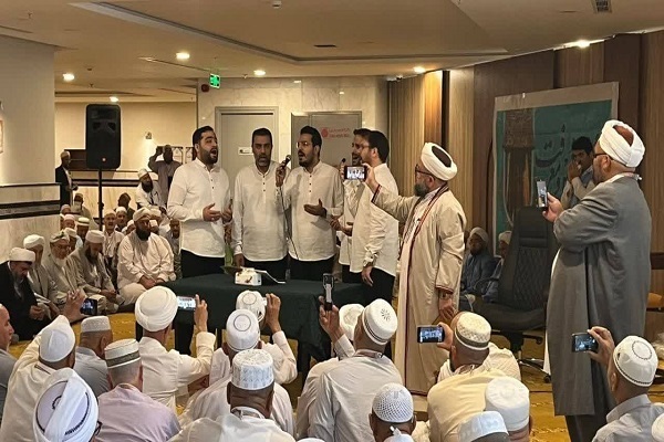 اجرای قطعه «بسماللهالنور» از سوی گروه همخوانی نور تهران + فیلم اجرای قطعه «بسماللهالنور» از سوی گروه همخوانی نور تهران + فیلم