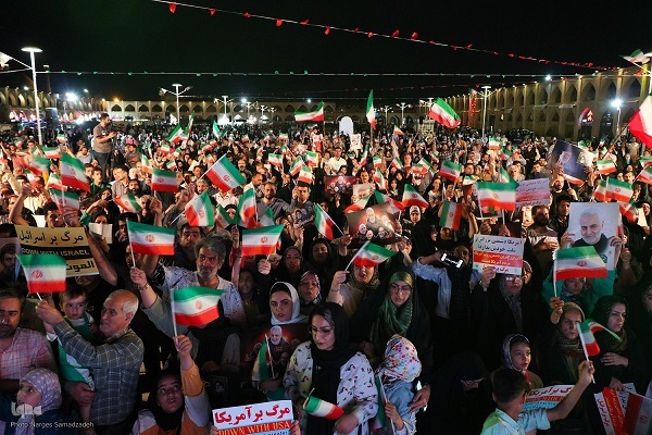 مصاحبه موضوعی حوادث اخیر(6)////اتحاد مردم و ایمان آنها به توان دفاعی دشمن را وادار به شکست کرده است