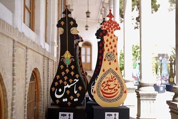 هنر آیینی بر تیغه عَلَم؛ «نشان عاشقی» در خانه اتحادیه به نمایش گذاشته شد