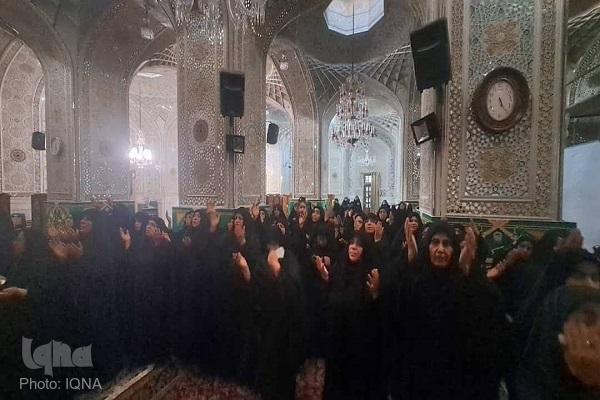 همایش «بانوان عاشورائی» با حضور زائرانی از غرب آسیا در حرم رضوی برگزار شد