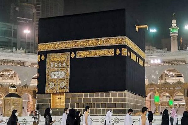 خانه كعبه شستشو داده شد + فیلم