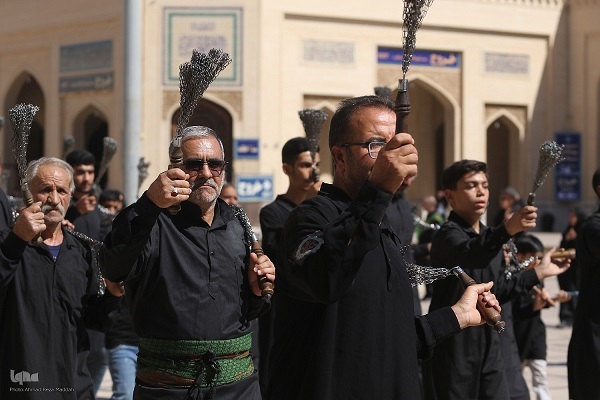 لزوم ارائه آموزه‌های اجتماعی و انسانی عاشورا در کنار مرثیه و سوگواری