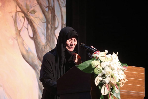 عالیخانی هنرمندی معناگرا، باورمند و آزاده بود