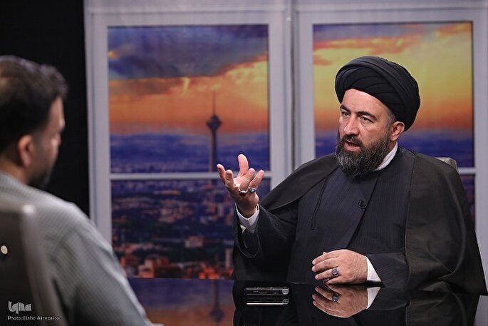 بازمعماری تشکیلاتی حوزه‌ برای پاسخگویی به مطالبات اجتماعی + فیلم